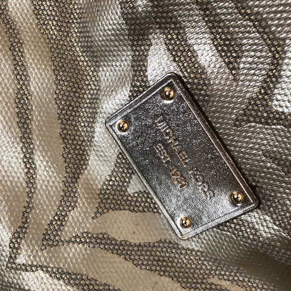 Mk tote - Picture 2 of 3